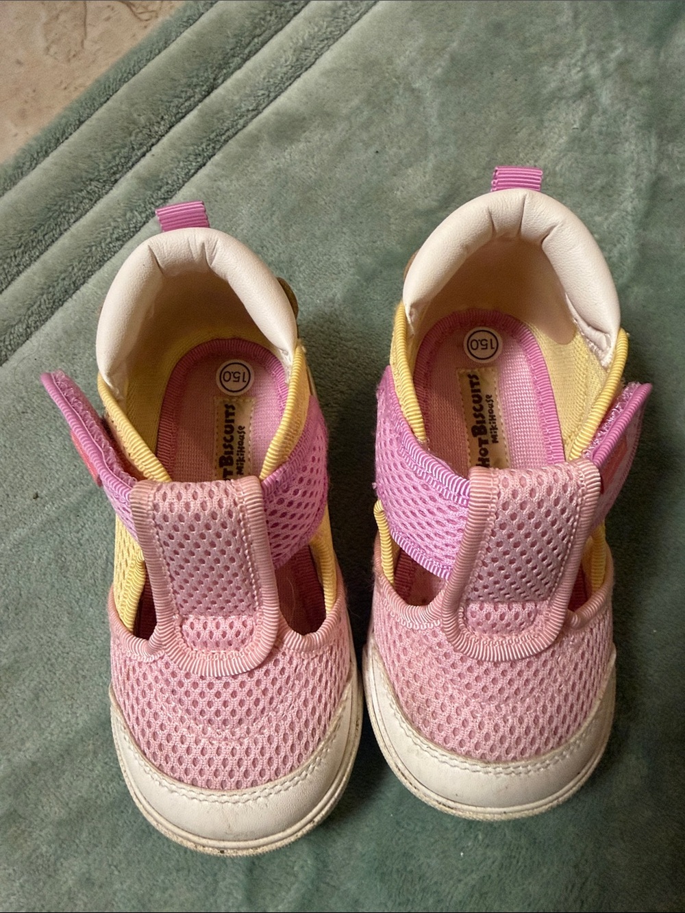 Hot biscuits girl shoes
